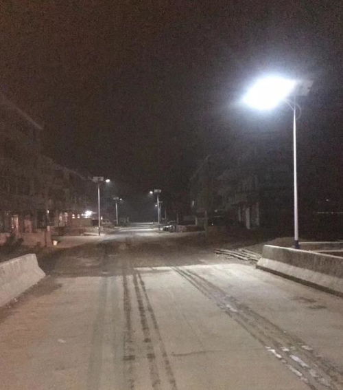 南昌易美特照明 專業太陽能LED路燈與高桿燈生產解決方案